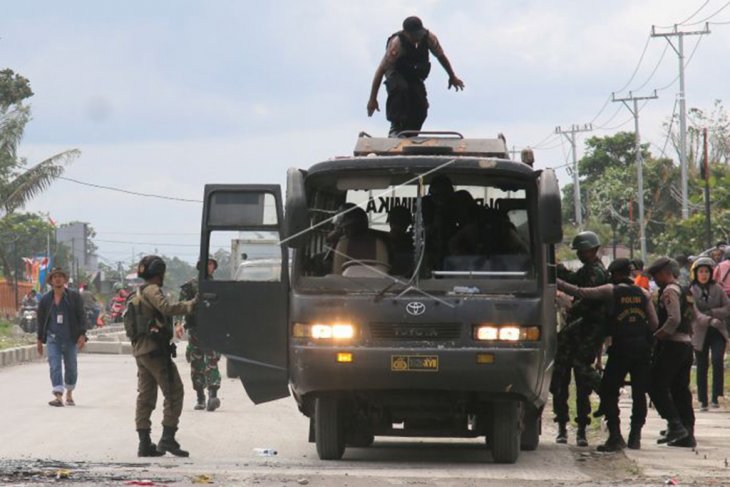 Pengamanan unjuk rasa di Mimika