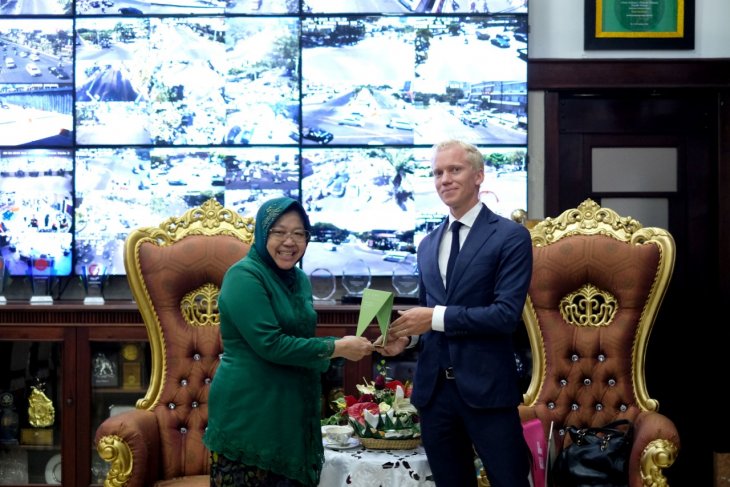Surabaya raih predikat 'best city' pada EF EPI Best Awards