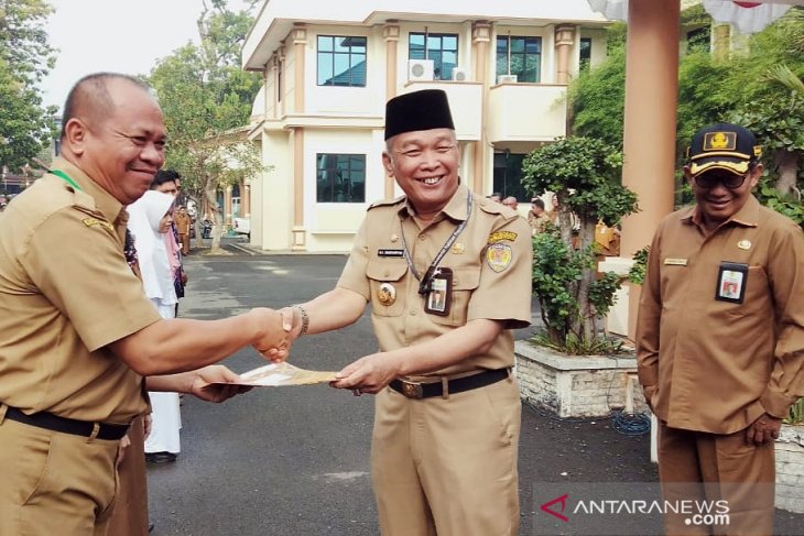298 PNS di HST naik pangkat