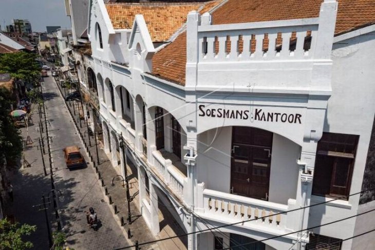 Revitalisasi kawasan kota lama Semarang