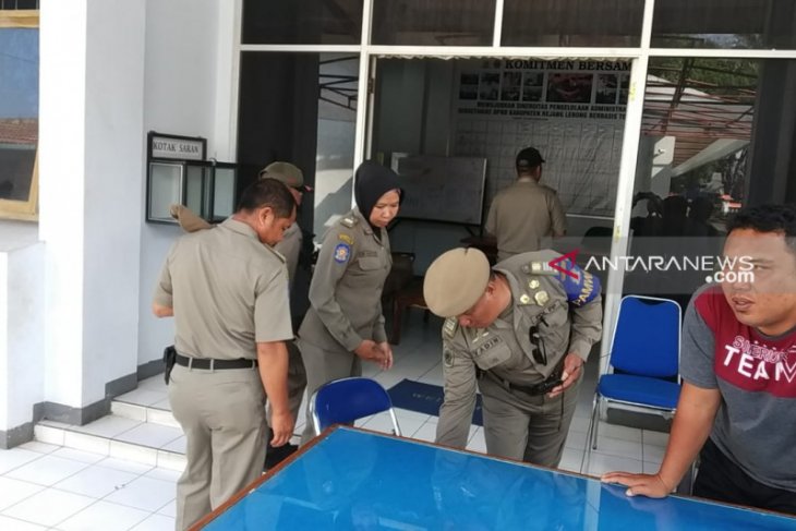 Satpol PP Rejang Lebong razia asbak rokok sekolah