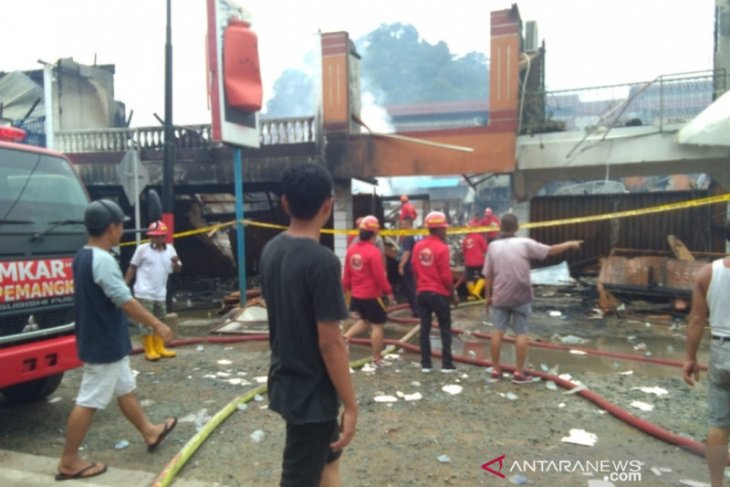 BPBD Sambas data korban kebakaran ruko di Pasar Pemangkat