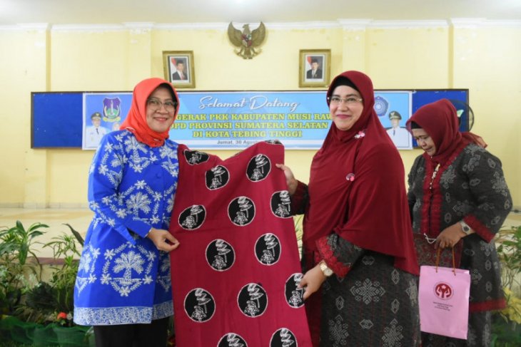 PKK Musi Rawas kunjungan kerja ke Tebing Tinggi
