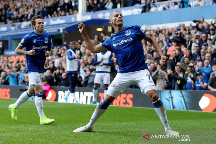 Kalah 3-2 lawan Everton, perburuk Wolverhampton berlum pernah menang