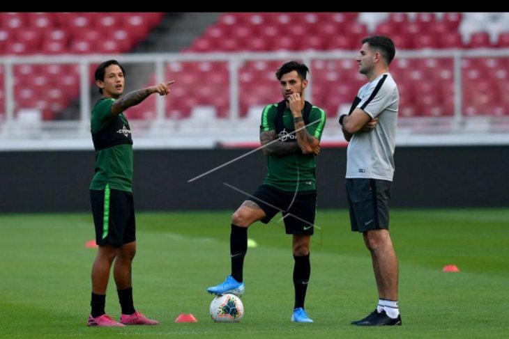 Latihan Timnas jelang hadapi Malaysia