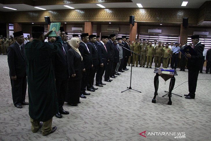 Plt Gubernur Aceh mutasi 24 pejabat eselon II di Aceh