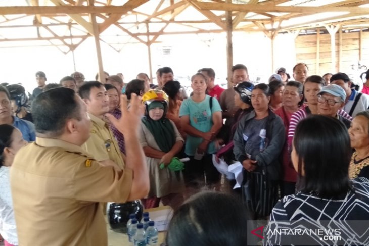 Pemkot Gunungsitoli relokasi ratusan pedagang Pasar Nou
