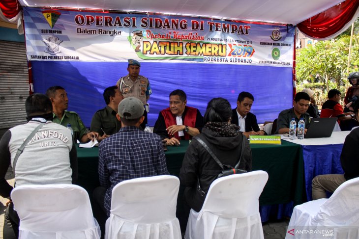 Operasi sidang di tempat