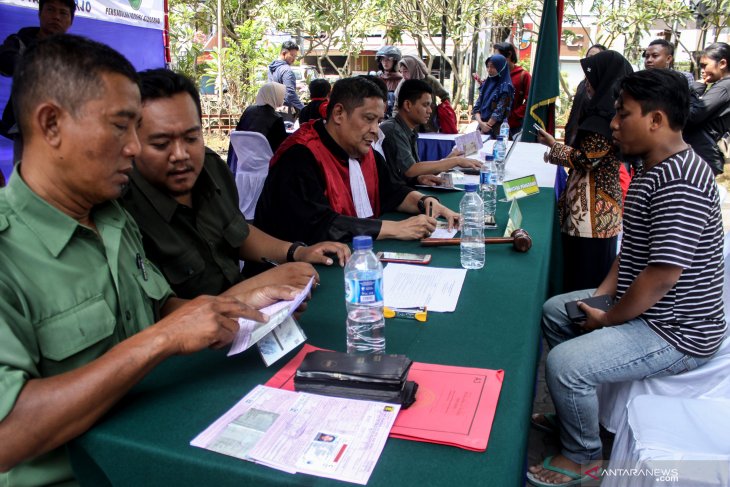 Operasi sidang di tempat