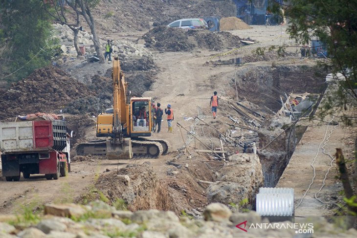 Proyek Penahan Dinding Jalan Tol Cipularang