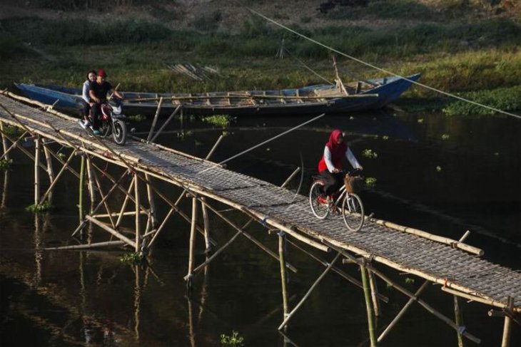 Jembatan bambu