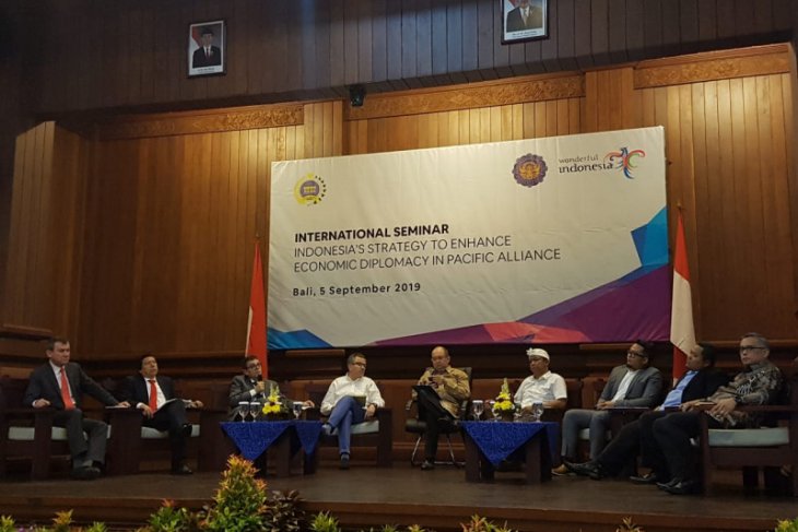 Indonesia organizes int'l seminar on strengthening economic diplomacy