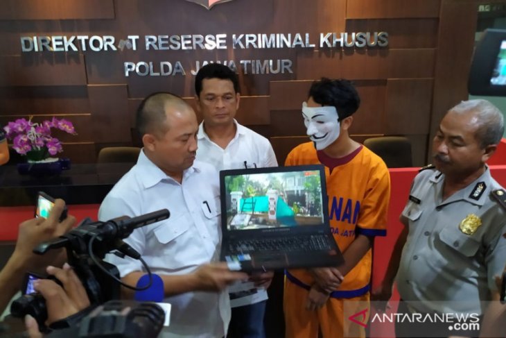 Polisi tetapkan Youtuber AD tersangka baru kasus Asrama Mahasiswa Papua