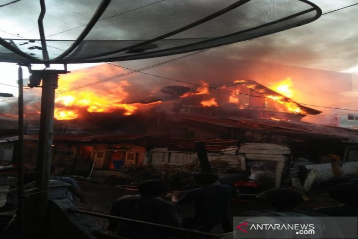 Rumah Rosmawati di Sipirok habis terbakar