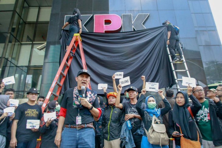 1.195 dosen nyatakan sikap tolak revisi UU KPK