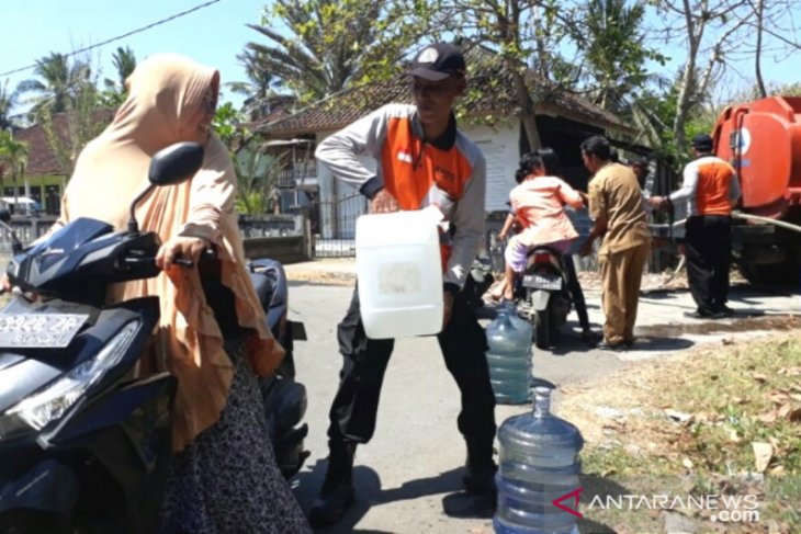 BPBD Jembrana distribusikan air bersih atasi kekeringan