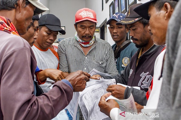 Pembayaran Kompensasi Warga Terdampak Tumpahan Minyak Mentah