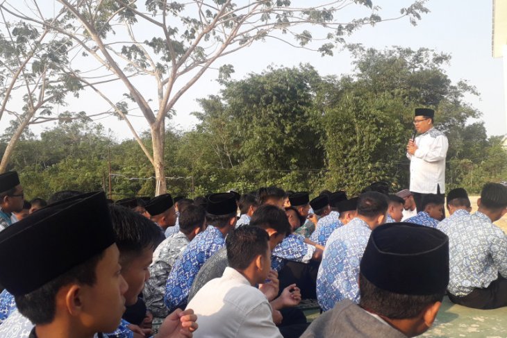 BJ Habibie Wafat - MAN IC Bangka Belitung selenggarakan sholat ghaib