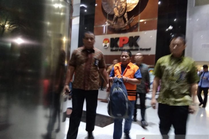 KPK telah tahan tiga tersangka suap proyek Pemkab Bengkayang