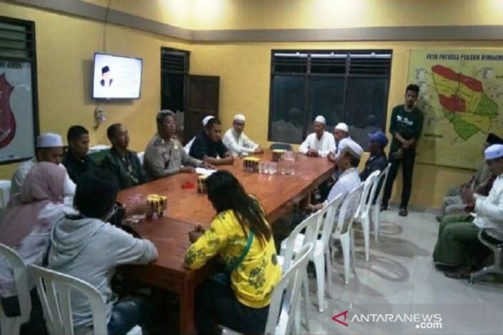 Kontes Waria Tiga Kabupaten Di Kalsel Dibatalkan
