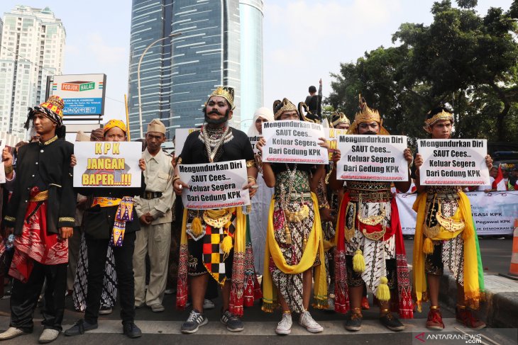 Selangkah lagi menuju nestapa KPK
