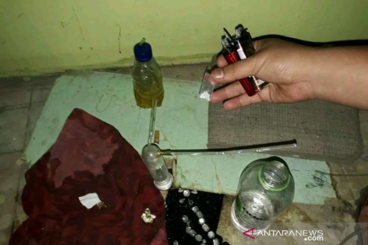 Konsumsi sabu, anak mantan Sekda Padangsidimpuan ditangkap