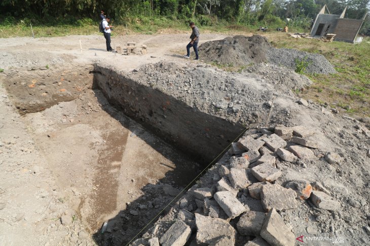 Penemuan struktur bangunan kuno Kediri