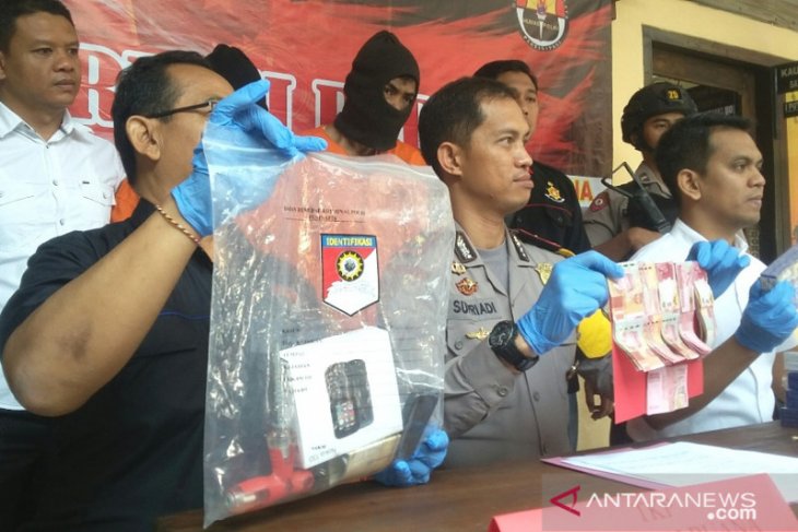 Satreskrim Polres Jembrana Tembak Residivis Pencurian - ANTARA News Bali