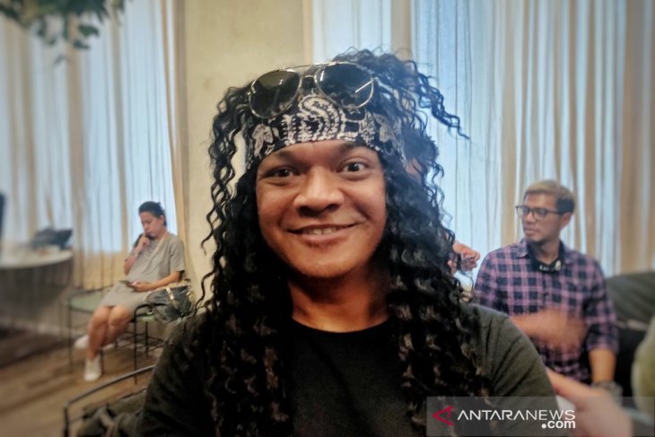 Dengan band terbaru Rockalisasi, Candil siapkan