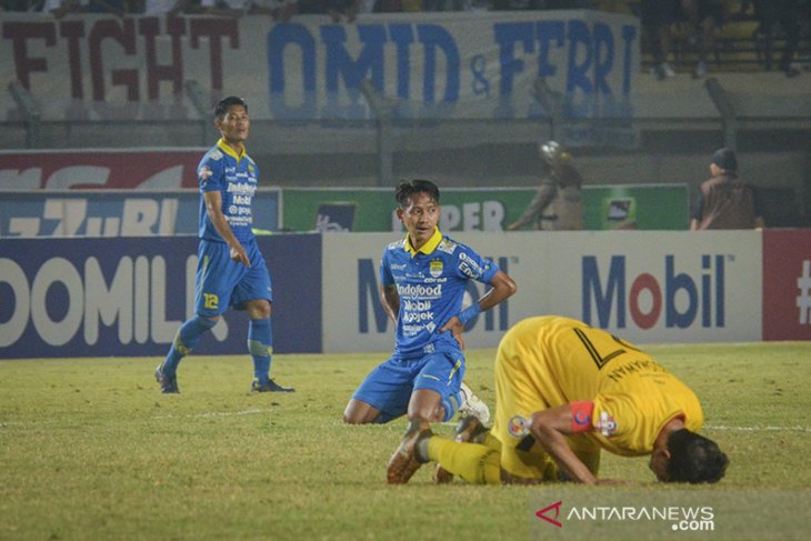 Persib Bandung Melawan Semen Padang FC