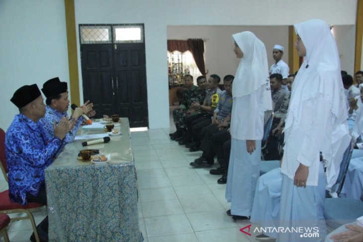 Paskibra Tapin diberi Reward