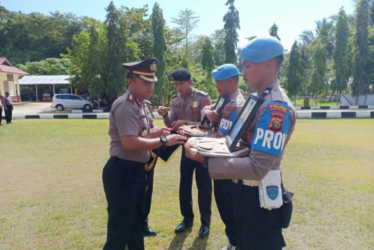 Dua anggota Polres Halteng dipecat