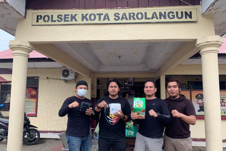 Petugas BNNP Jambi sempat lalukan tembakan peringatan saat tangkap kurir sabu