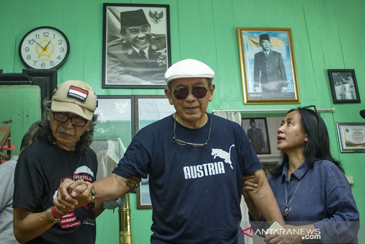 Kunjungan Putu Wijaya Di Rumah Persinggahan Soekarno Hatta
