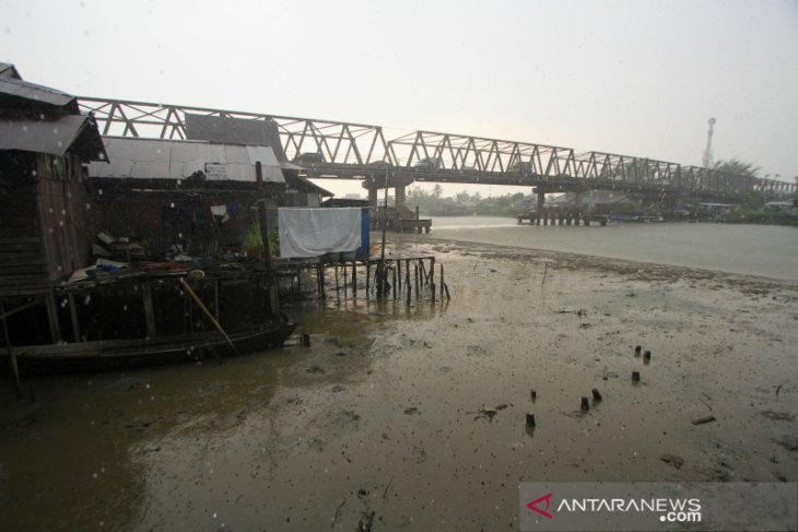 Hujan Deras Guyur Kota Banjarmasin