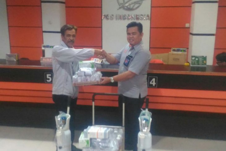 Kantor Pos Pontianak terima bantuan alat kesehatan dari PKBL