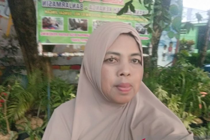 Fatmawati yang selalu bergelut dengan bank sampah