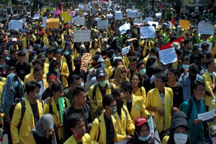 Unjuk rasa mahasiswa tolak UU KPK hasil revisi dan RUU KUHP