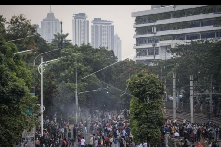 Aksi pelajar di Jakarta ricuh