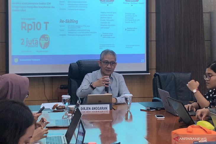 Greater Jakarta's middle-, lower-class segments to receive food aid