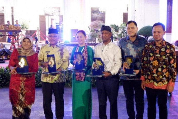 Perda KTR, Pemkot Depok raih penghargaan dari APCAT