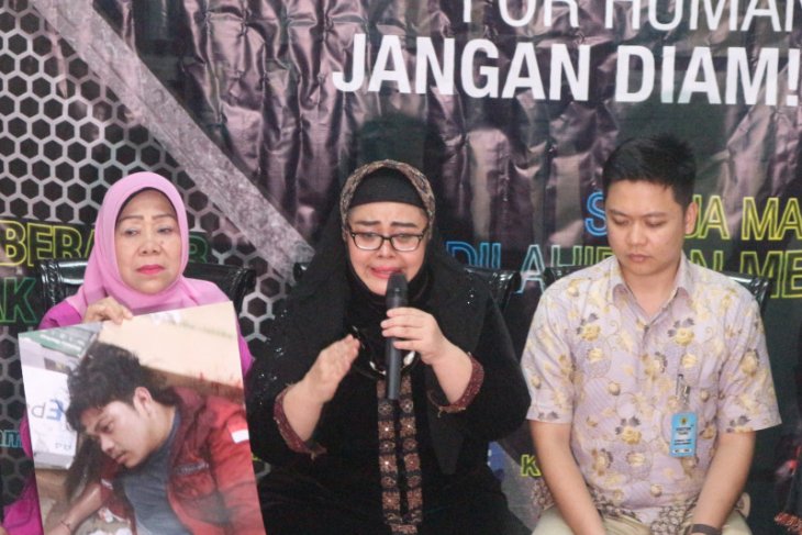 Ibu Faisal Amir di Komnas HAM: Jika anak saya meninggal jenazahnya akan saya bawa ke DPR
