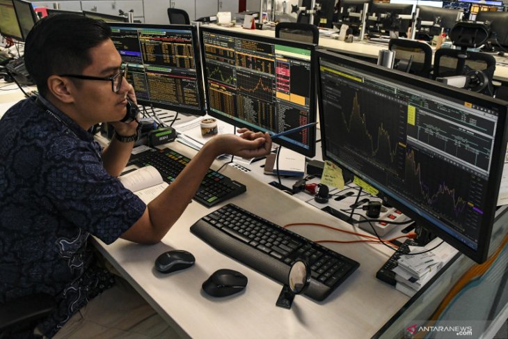 IHSG opens higher amid spike in Asian markets