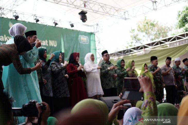 Gubernur Jatim dorong UMKM Muslimat NU bersaing di era digital