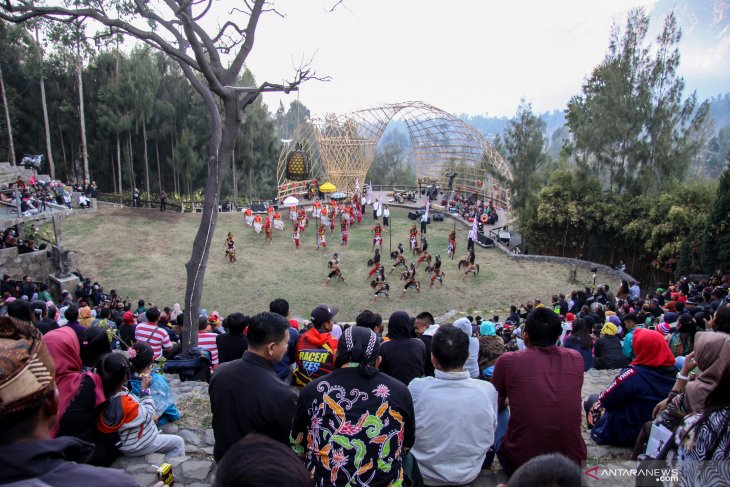 Festival Jathilan Bromo