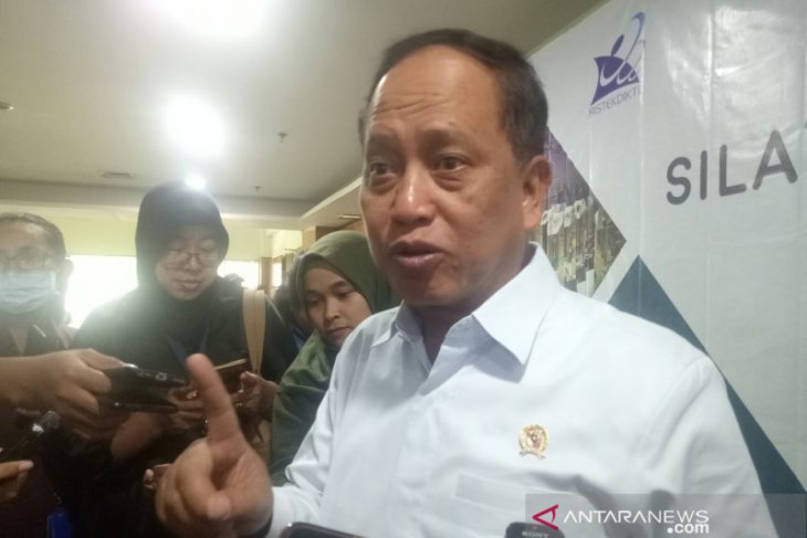 Jelang pelantikan presiden, ini pesan Menristekdikti kepada mahasiswa