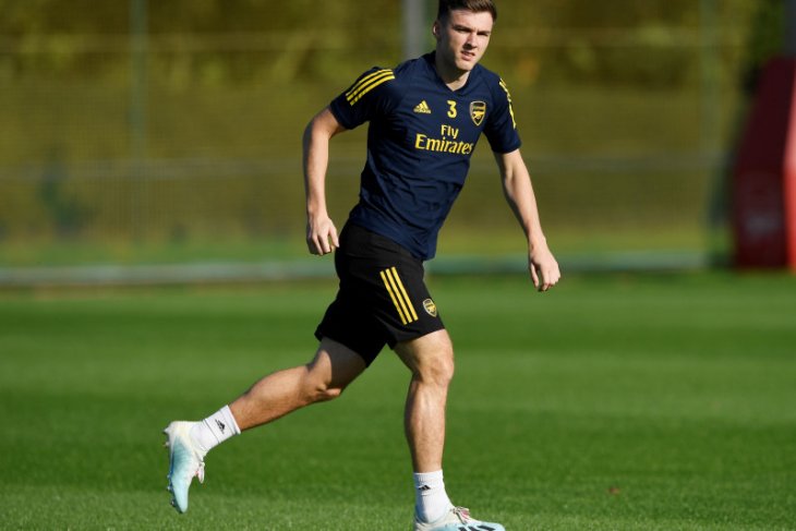 Unai Emery pastikan turunkan Tierney lawan Standard Liege