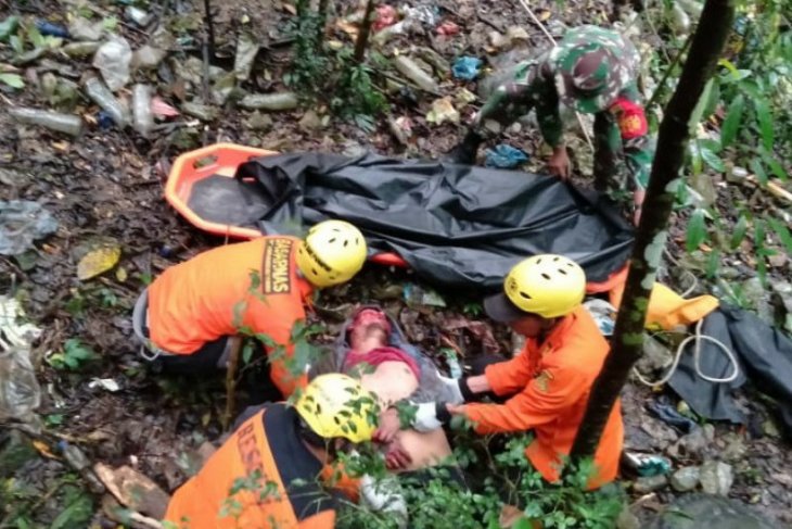 Mobil masuk jurang di jalur lintas Pematangsiantar-Parapat, seorang tewas