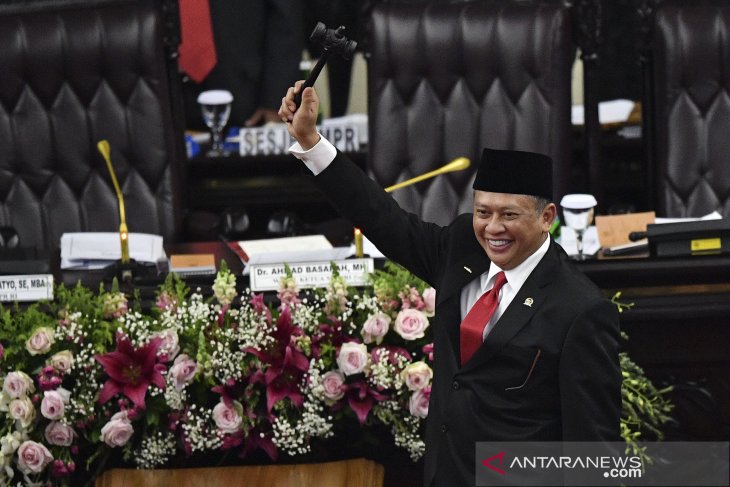 Round Up - Aklamasi, Bambang Soesatyo jadi Ketua MPR RI 2019-2024