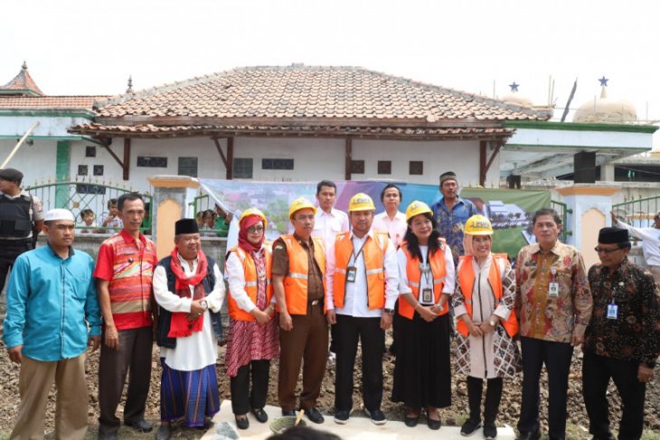 Jadi pusat kajian Islam, Masjid Agung Tanara mulai penataan